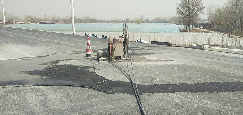 华宁道路回填土下沉注浆